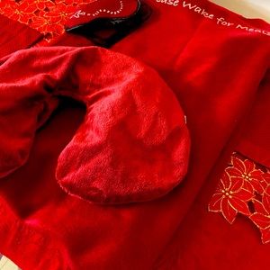 Blanket blowout pillow for your neck and Eye mask